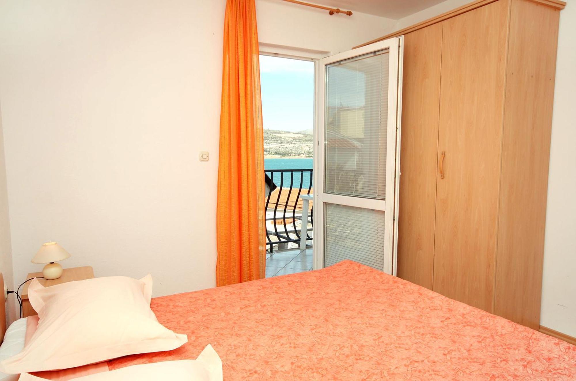 Apartments By The Sea Mastrinka, Ciovo - 4836 Trogir Habitación foto